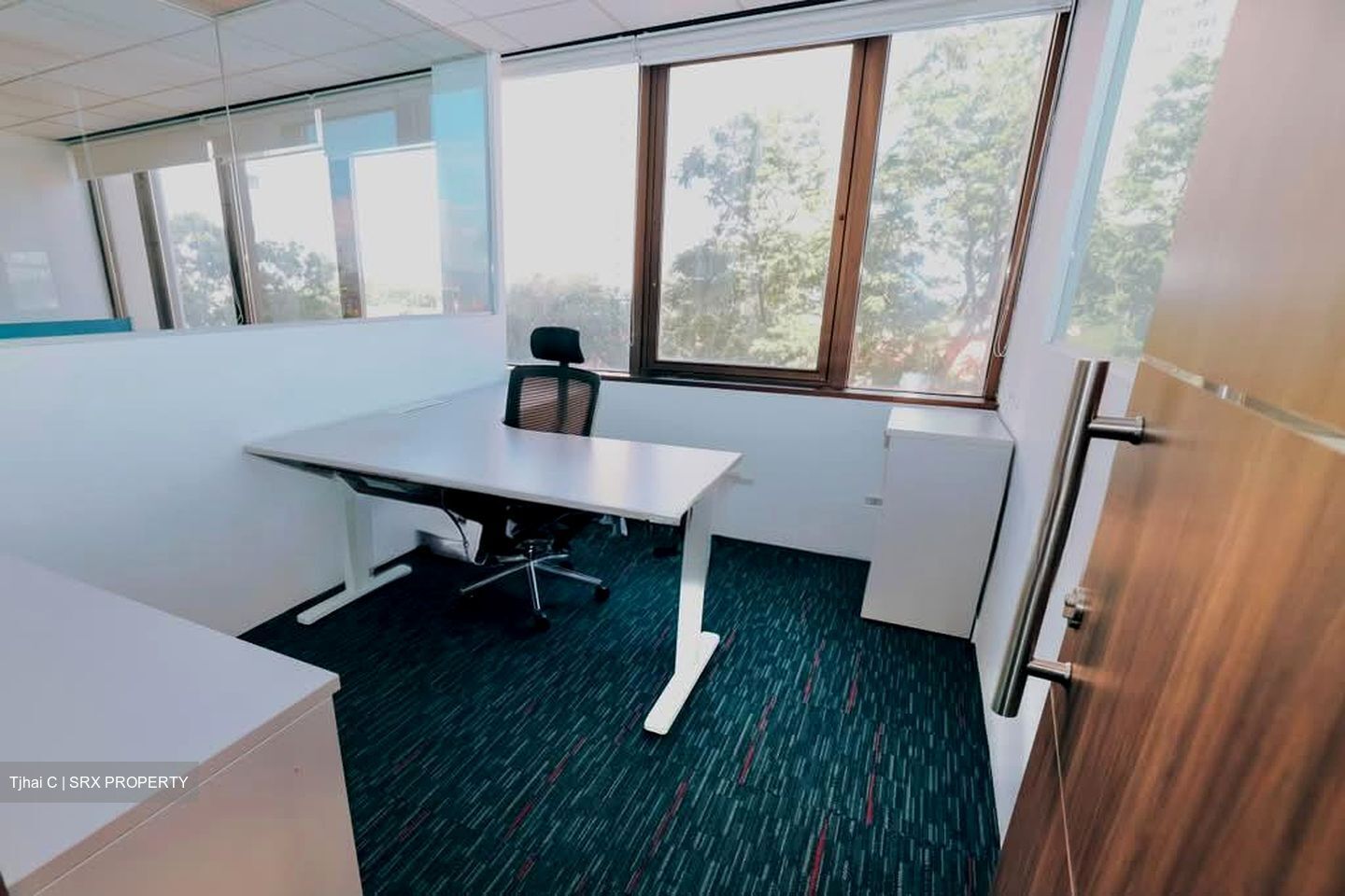 Southpoint (D2), Office #582261811